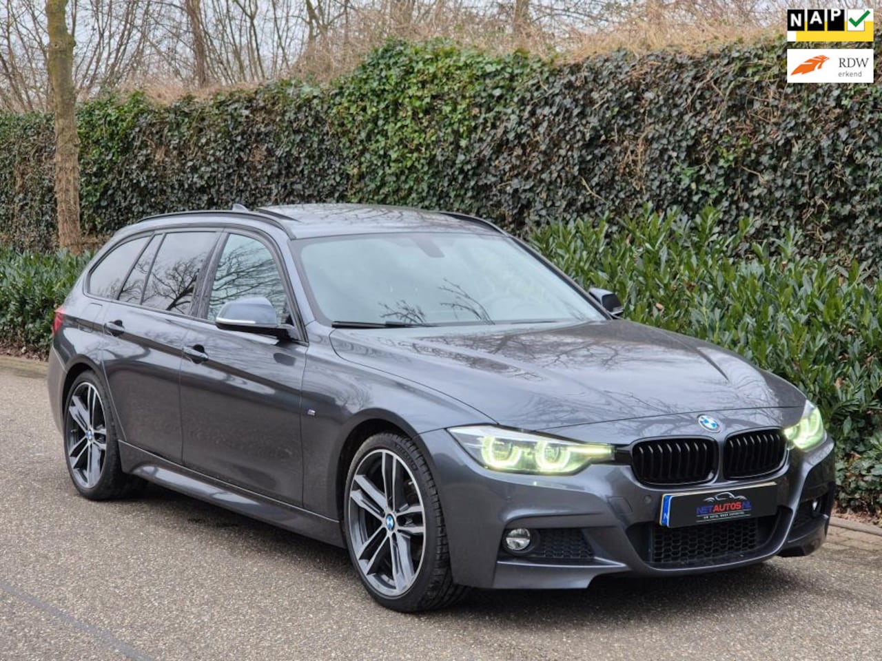 BMW 3-serie Touring - 320i M Sport Ed Pano 6WB dig. Teller EVO Navi Apple CarPlay LED NAP NL - AutoWereld.nl