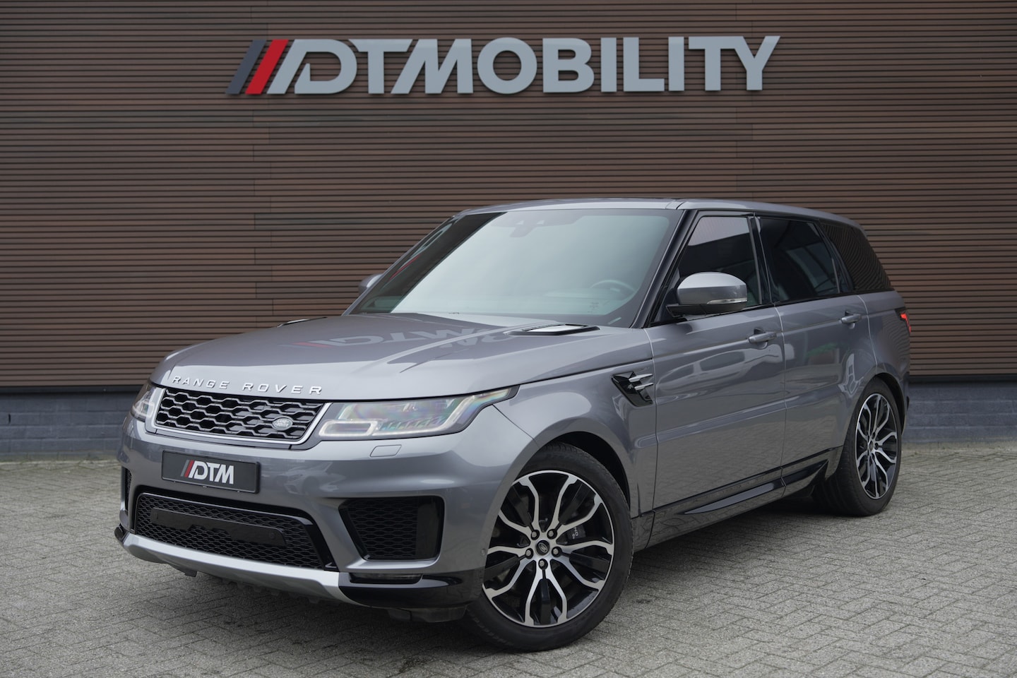 Land Rover Range Rover Sport - P400e HSE | Pano | Meridian | LED Matrix | Stoelverwarming | - AutoWereld.nl