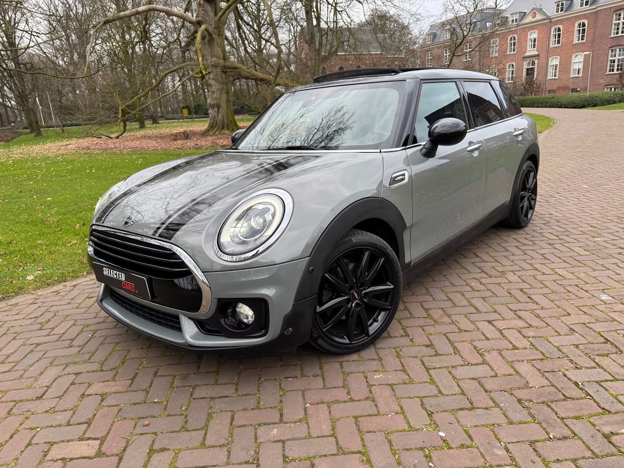 MINI Clubman - 1.5 Cooper Business Plus - AutoWereld.nl