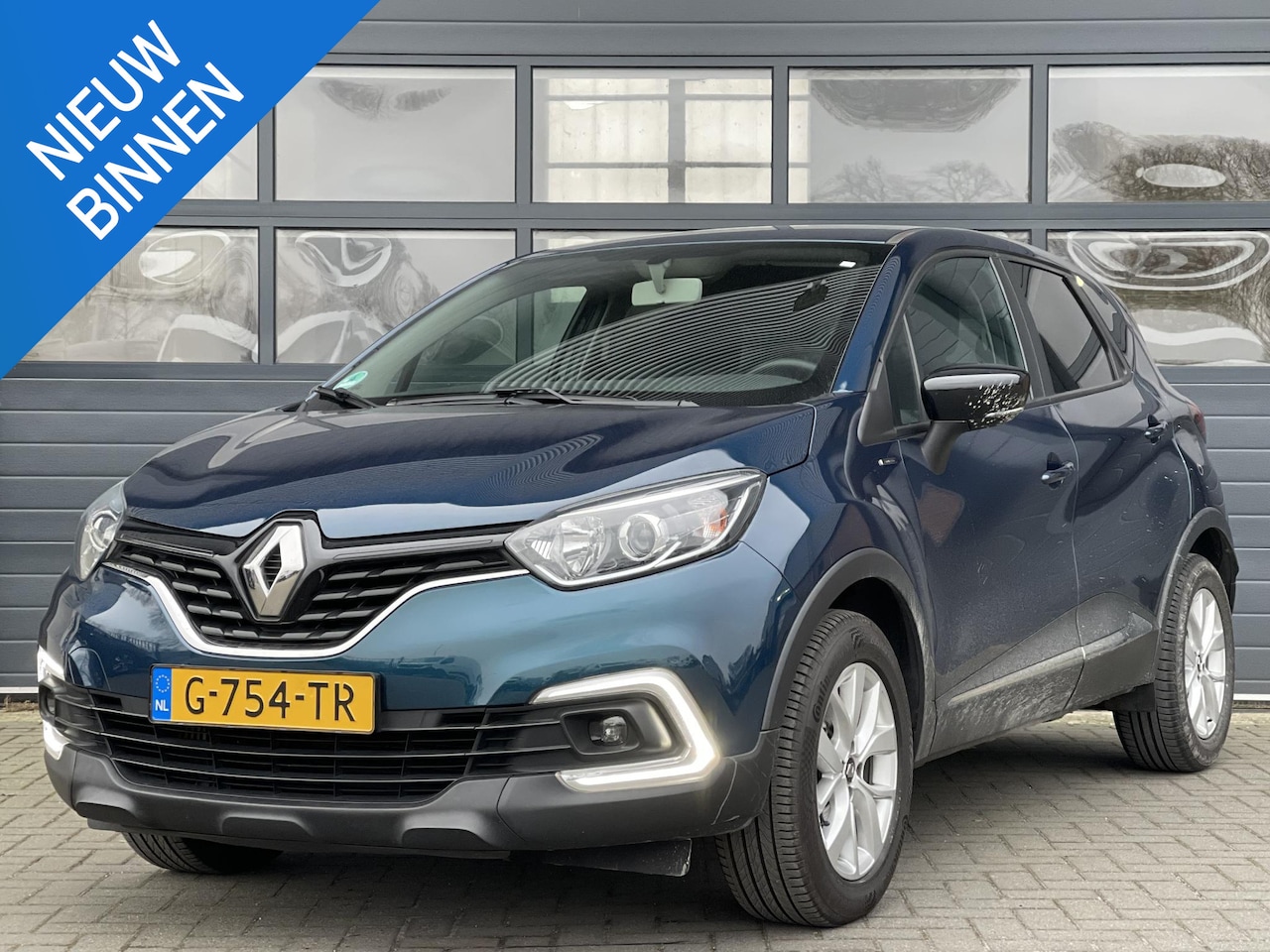 Renault Captur - 0.9 TCE LIMITED I TREKHAAK I APPLE/ANDROID I CRUISE CONTROL I NAVIGATIE I AIRCO - AutoWereld.nl