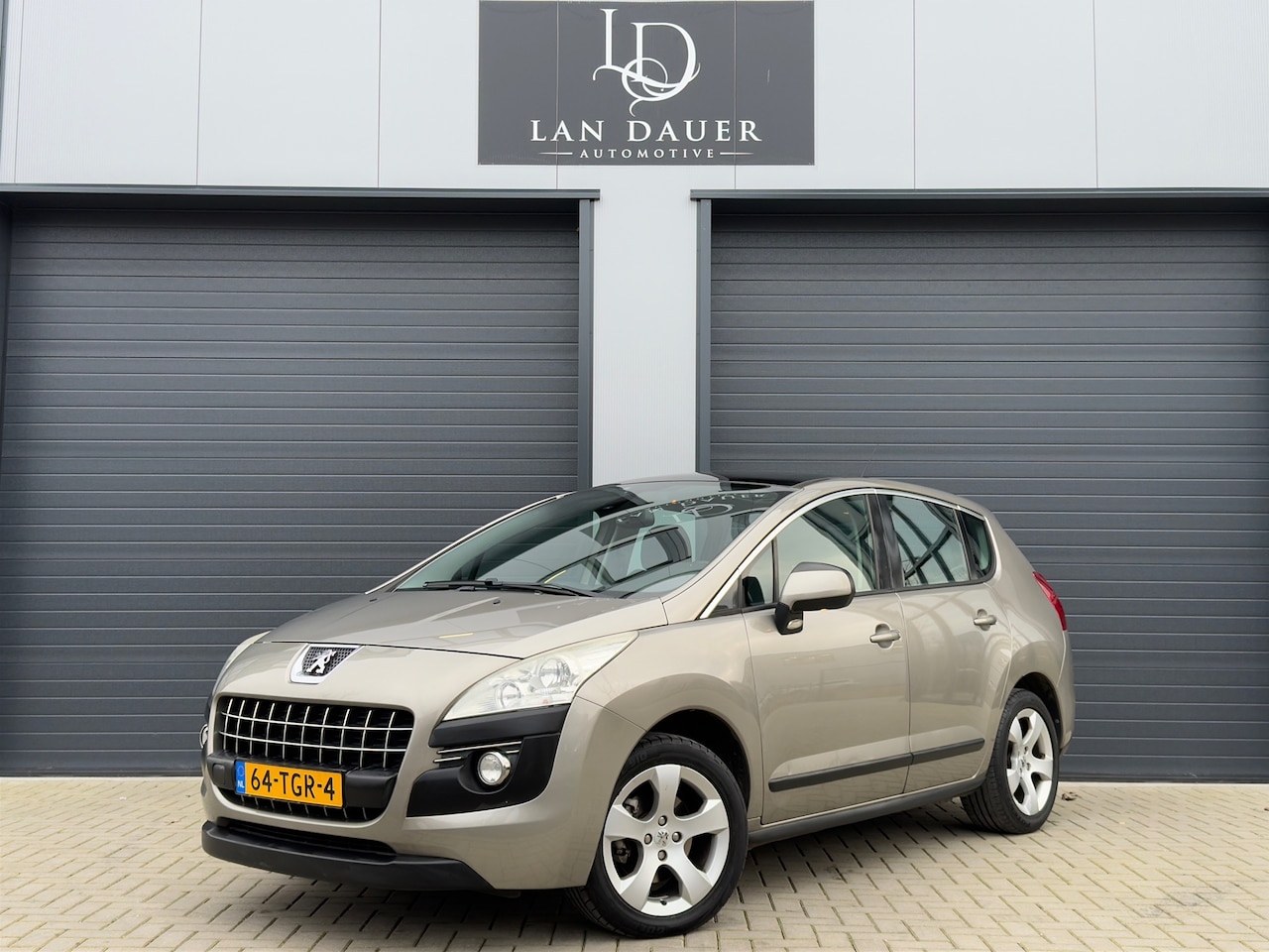 Peugeot 3008 - 1.6 THP Active / Pano / Aut / Cruise / Trekhaak - AutoWereld.nl