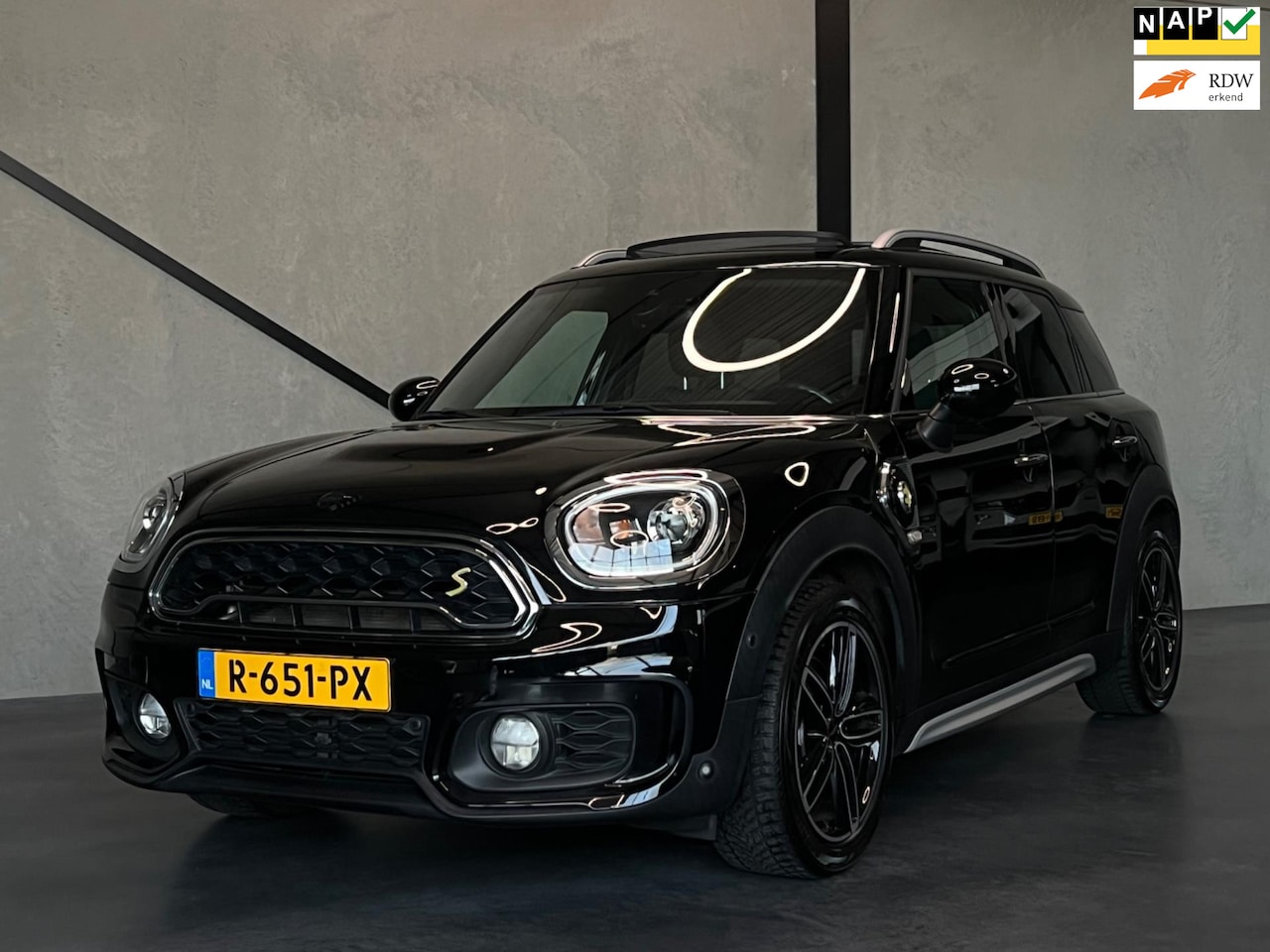 MINI Countryman - 2.0 Cooper S E ALL4 Chili Mini 2.0 Cooper S E ALL4 Chili, JCW,Pano,ACC - AutoWereld.nl