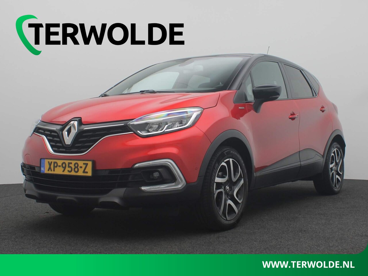 Renault Captur - 0.9 TCe 90 Bose | Lederen Bekl. | Panoramadak | Trekhaak | - AutoWereld.nl