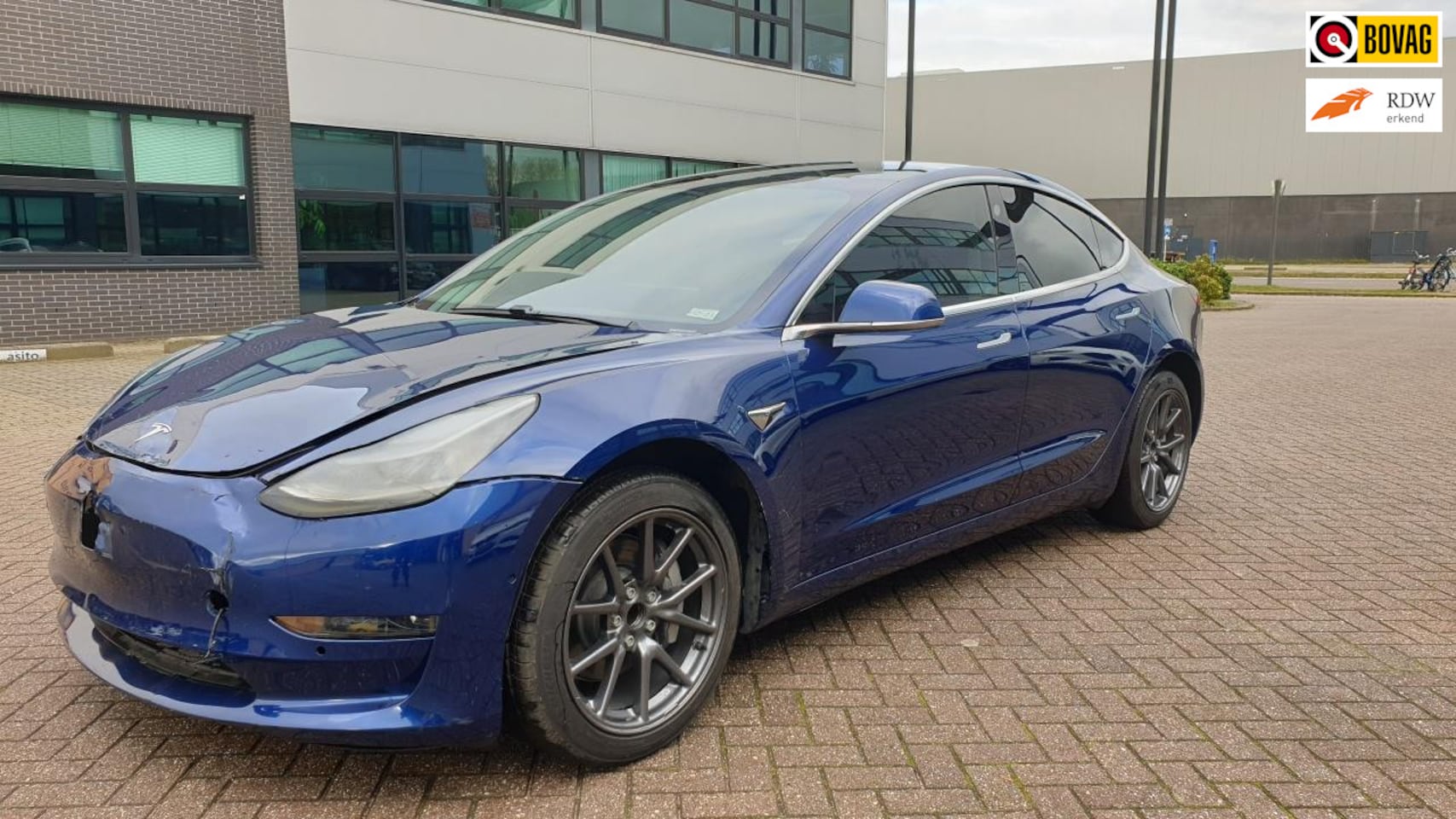 Tesla Model 3 - Standard RWD Plus -voor en achterschade- - AutoWereld.nl