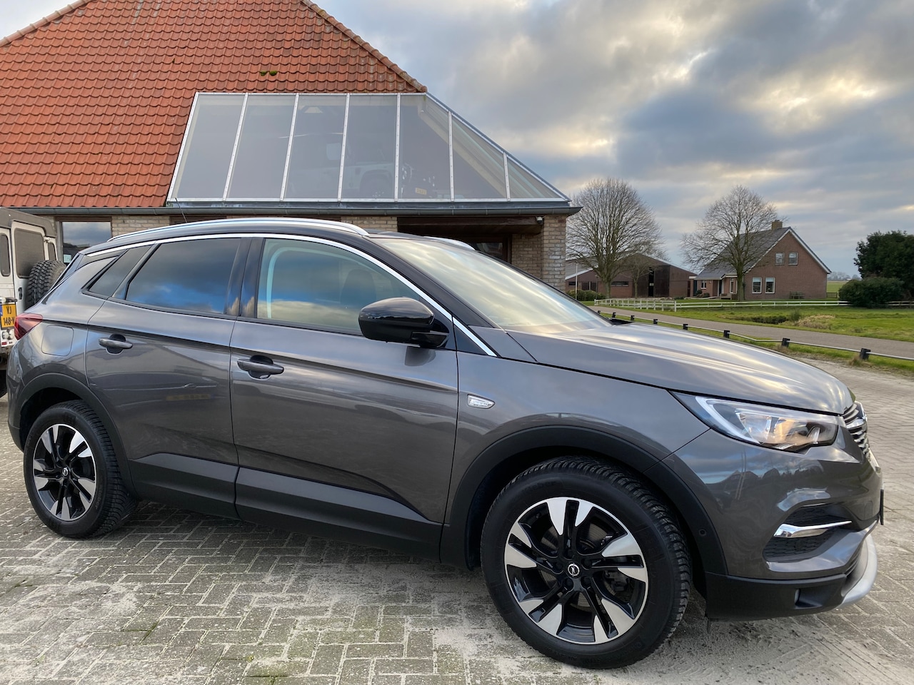 Opel Grandland X - 1.2 Turbo Innovation - AutoWereld.nl