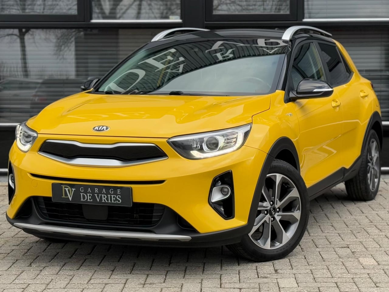 Kia Stonic - 1.0 T-GDi Platinum Automaat Full Option Leder CarPlay Camera Garantie - AutoWereld.nl