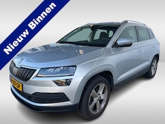 Skoda Karoq - 1.5 TSI ACT Business Edition / Zwenkbare trekhaak / Full Led / Achteruitrijcamera / Adapti