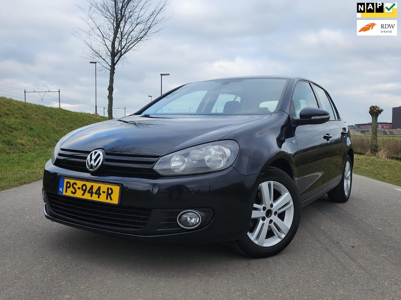 Volkswagen Golf - 1.4 TSI MATCH | PDC | Halfleder - AutoWereld.nl