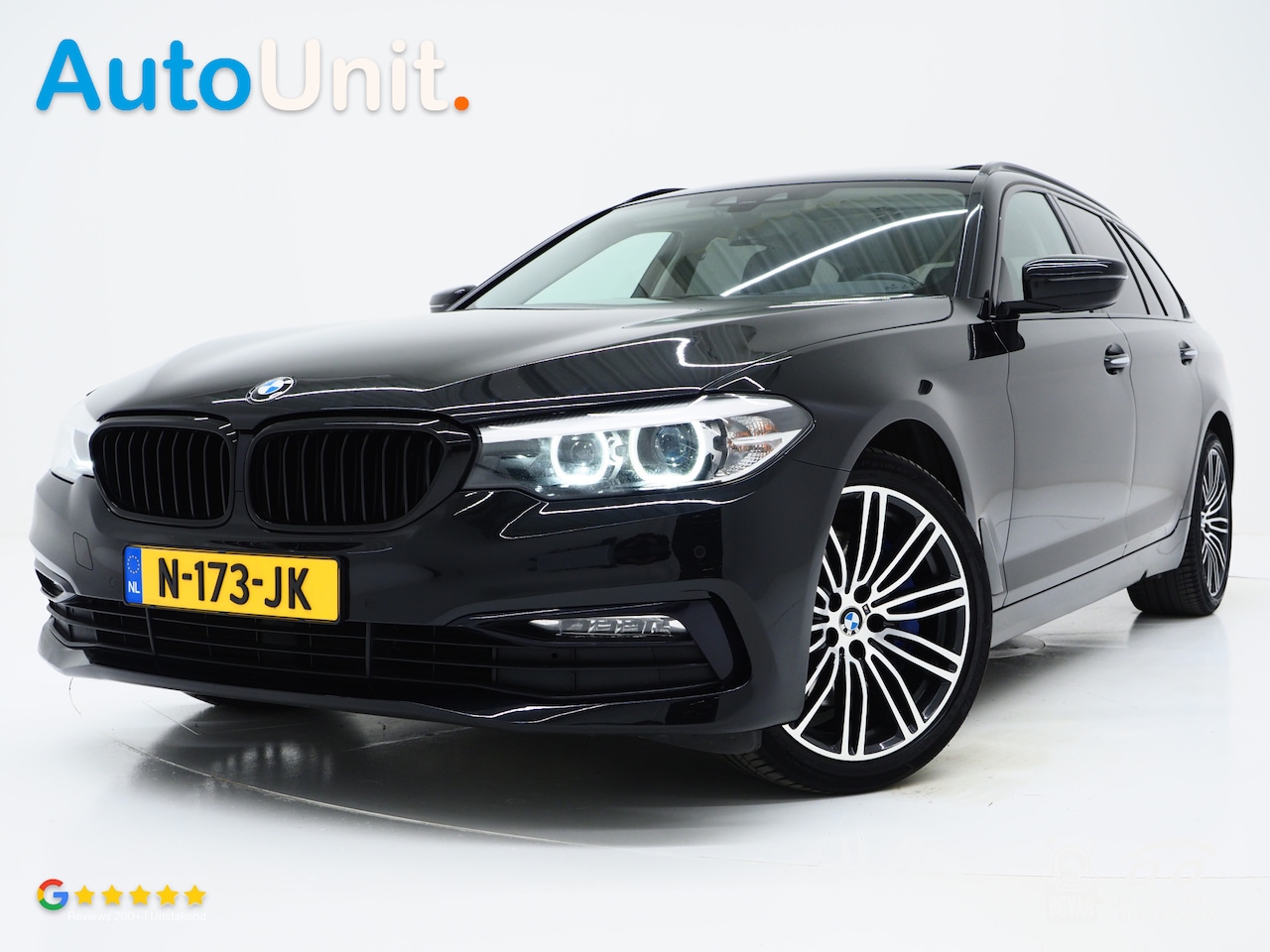 BMW 5-serie Touring - 540i 340PK xDrive High Executive Shadow | Panoramadak | Keyless | Camera | Carplay - AutoWereld.nl