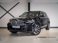 BMW X5 - XDrive45e M-Sport | Panorama | M-Seats | Trekhaak | Driving. Ass. Prof. | 360 Camera | Sto