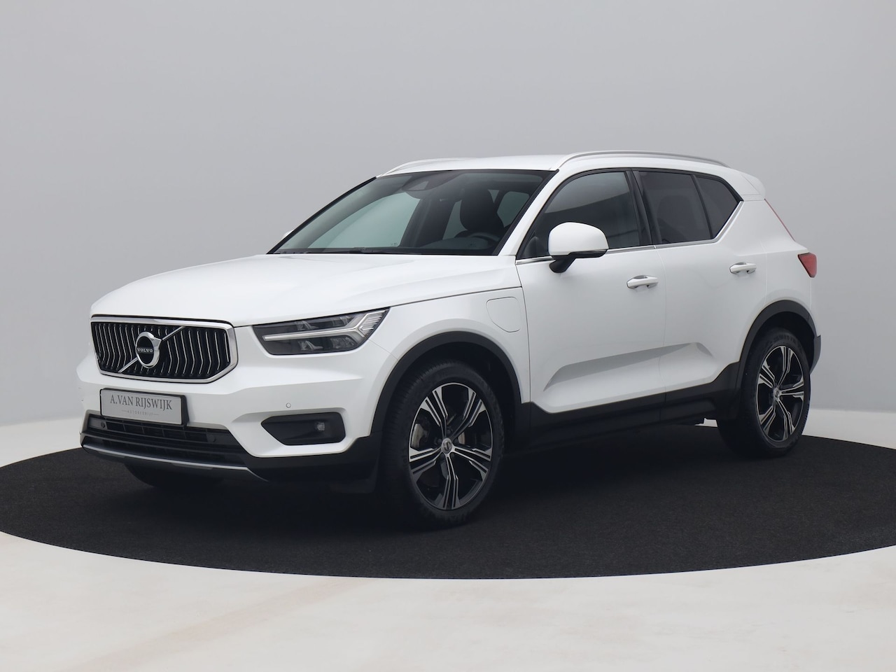 Volvo XC40 - 1.5 T5 Recharge Business Pro | CAMERA | KEYLESS - AutoWereld.nl