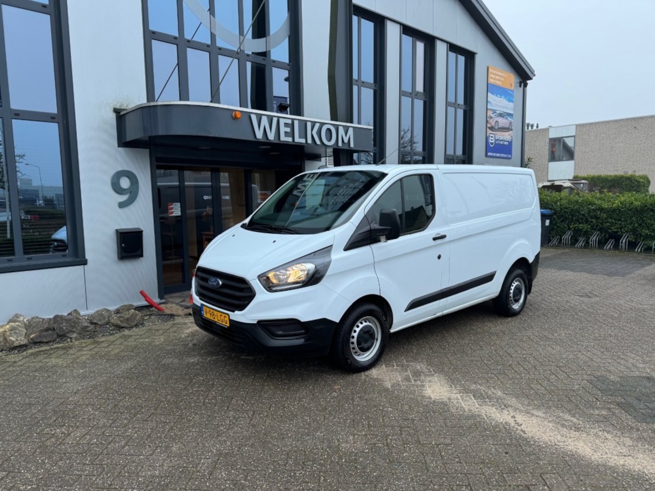 Ford Transit Custom - 2.0 Tdci 108pk, airco, 3-pers, pdc, schuifdeur, bluetooth, TOPST - AutoWereld.nl