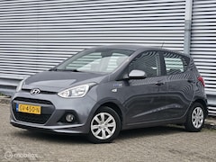 Hyundai i10 - 1.0i i-Motion Comfort Airco Cruise controle NAP