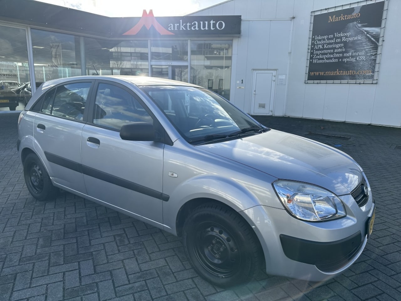 Kia Rio - 1.4 X met Trekhaak!! - AutoWereld.nl