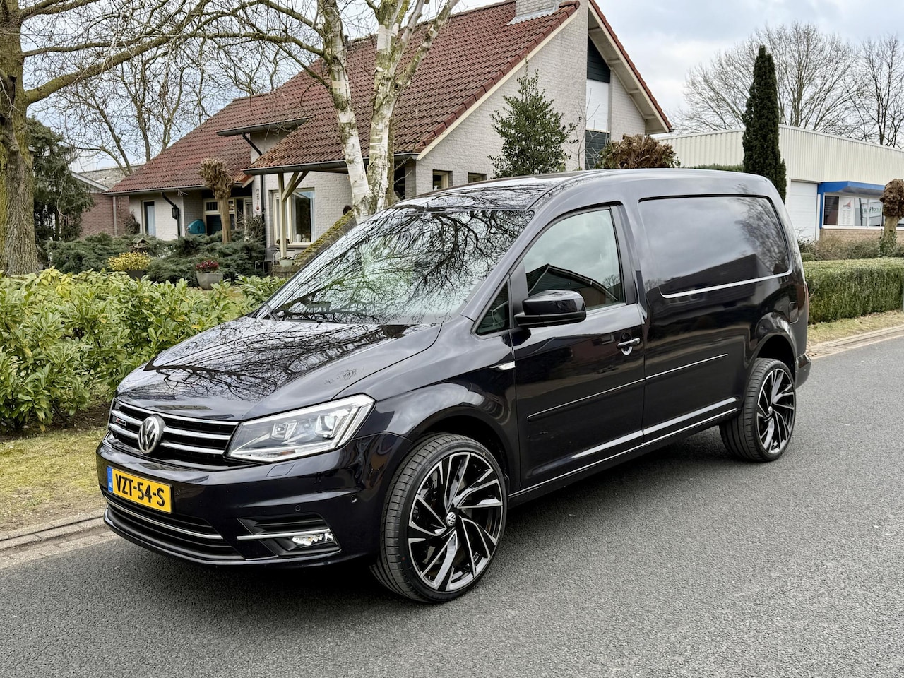 Volkswagen Caddy Maxi - 2.0 TDI 195PK DSG 4Motion Exclusive Edition - AutoWereld.nl