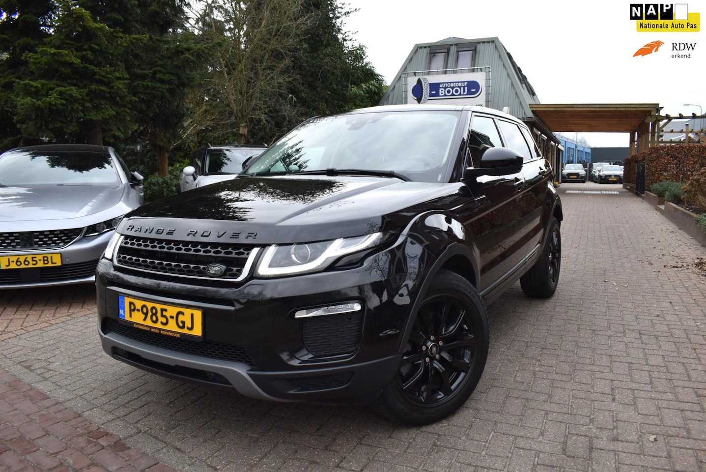 Land Rover Range Rover Evoque - 2.0 Si4 SE Dynamic AUTOM/NAVI/CRUISE/PANO/PDC V+A/CAMERA/LEDER/BLUETOOTH/LMW 18"/STUUR EN - AutoWereld.nl