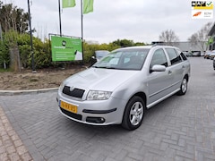 Skoda Fabia Combi - 1.4-16V Elegance / Nette auto / APK feb 2026