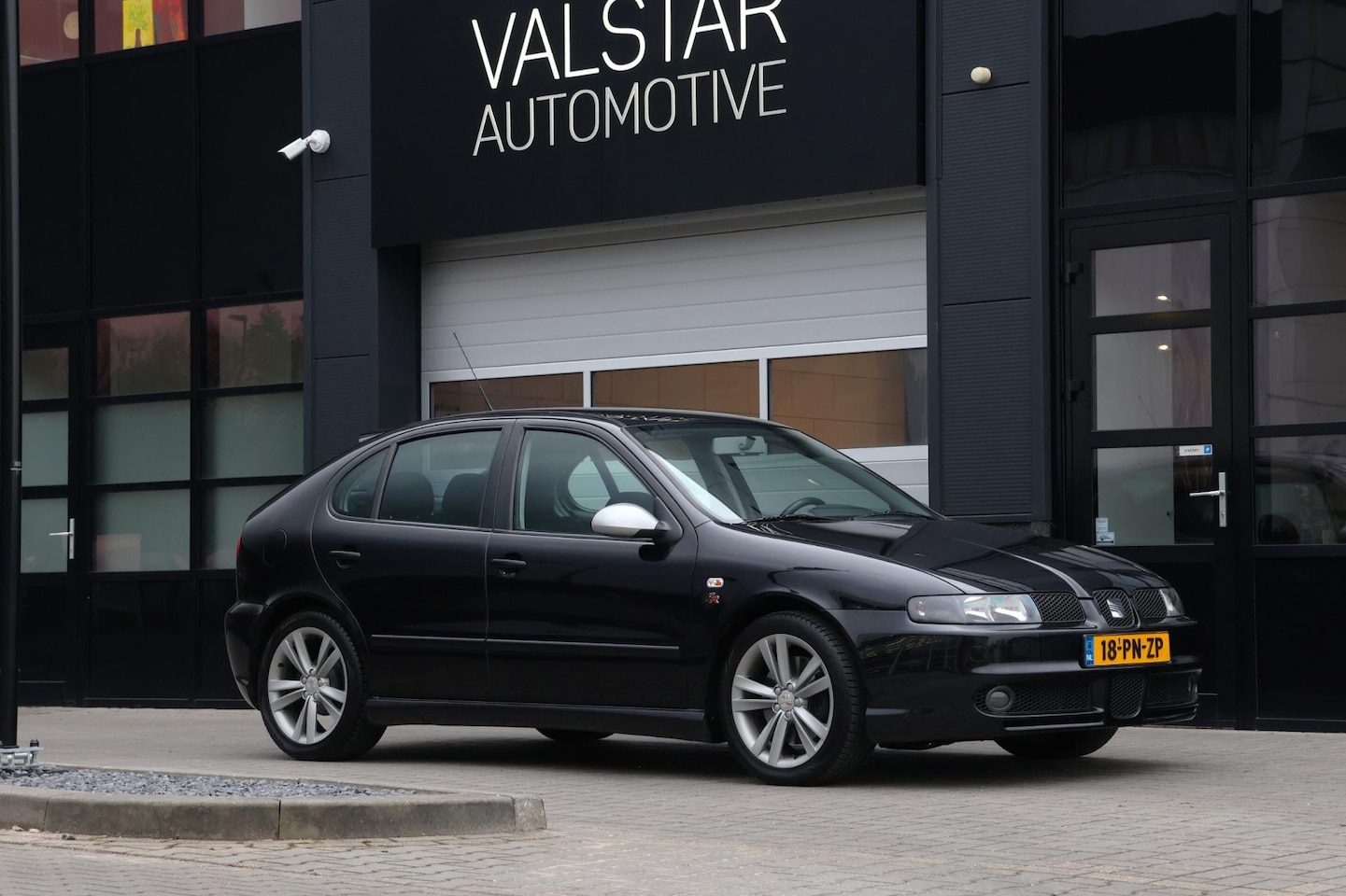 Seat Leon - 1.8-20VT Topsport | In top conditie| 119.000 NAP! - AutoWereld.nl