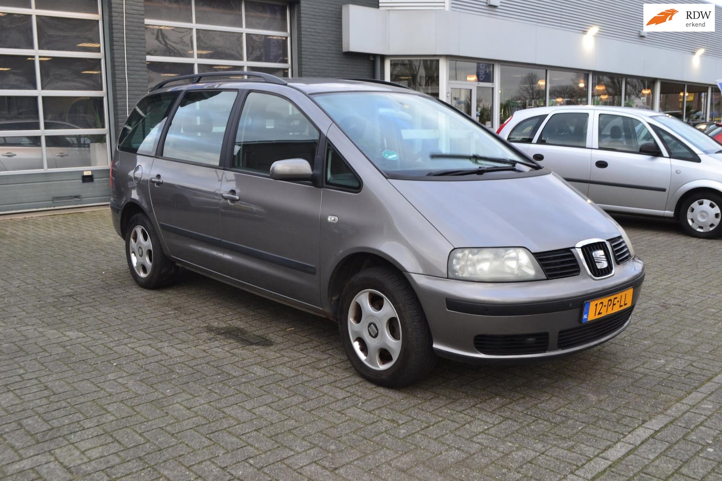 Seat Alhambra - 2.0 Stella 7 peersoons - AutoWereld.nl