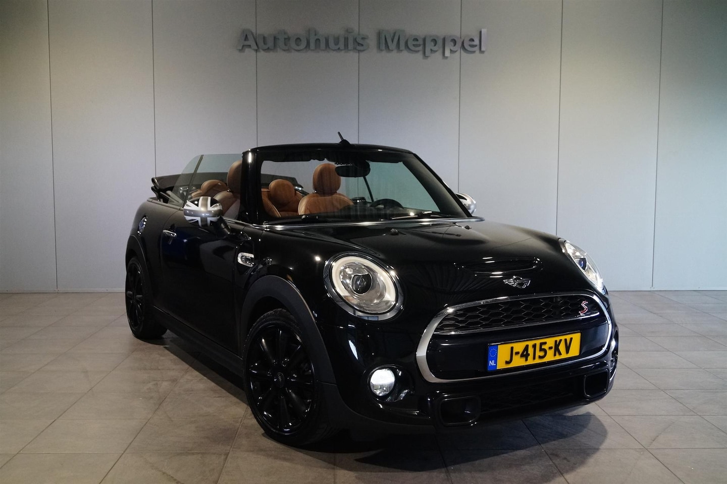 MINI Cabrio - Cooper S Automaat | Cognac-Leder Navi | LED | Stoel verwarming - AutoWereld.nl