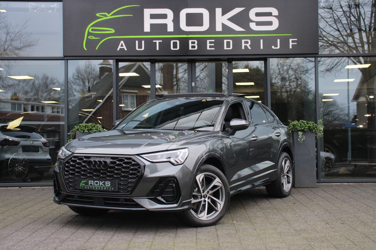 Audi Q3 Sportback - 45 TFSI e S Edition Black-Optic S-Line/Virtual/Camera/H-Leder/Panoramadak - AutoWereld.nl