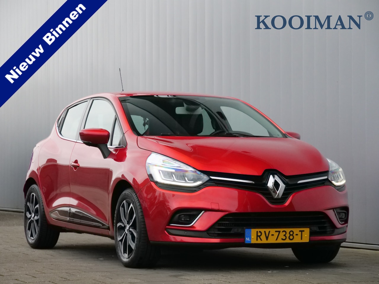 Renault Clio - 0.9 TCe 90pk Intens Keyless / Camera / Navigatie / Cruise Control - AutoWereld.nl