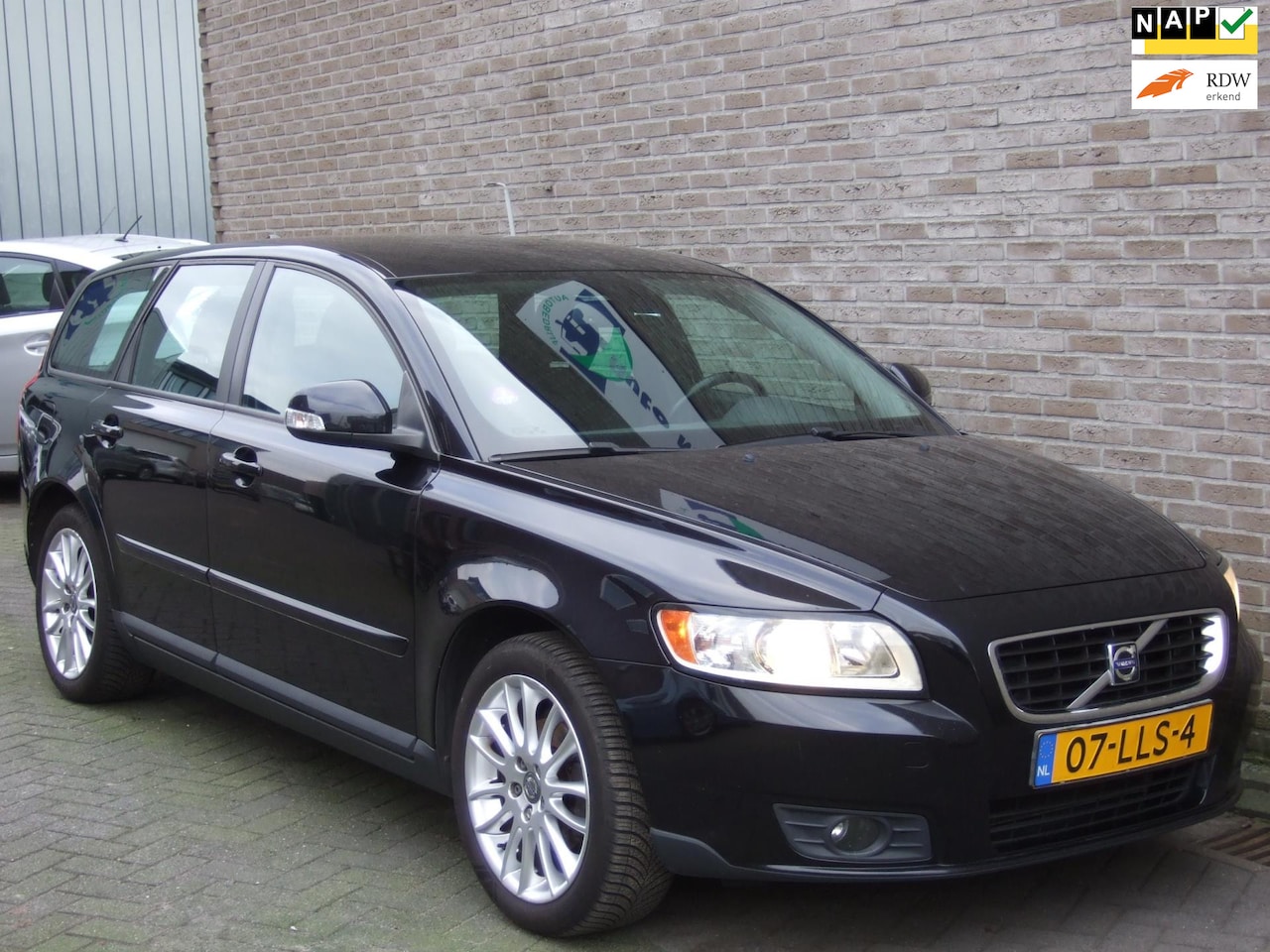 Volvo V50 - 2.0 Sport - Trekhaak - Cruise control - - AutoWereld.nl