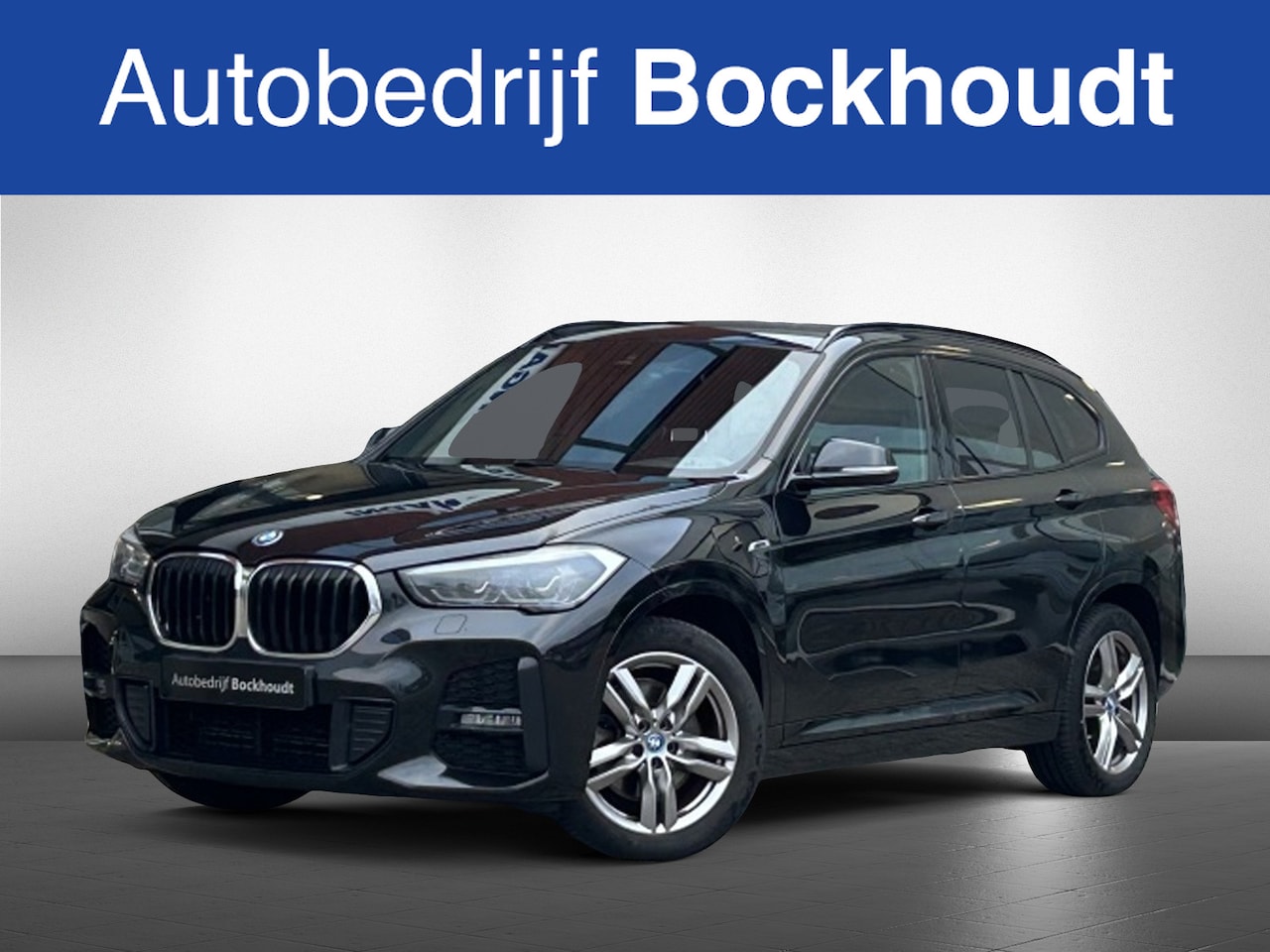 BMW X1 - xDrive25e High Exec. | M-Sport | Navi | Stoelverwarming - AutoWereld.nl