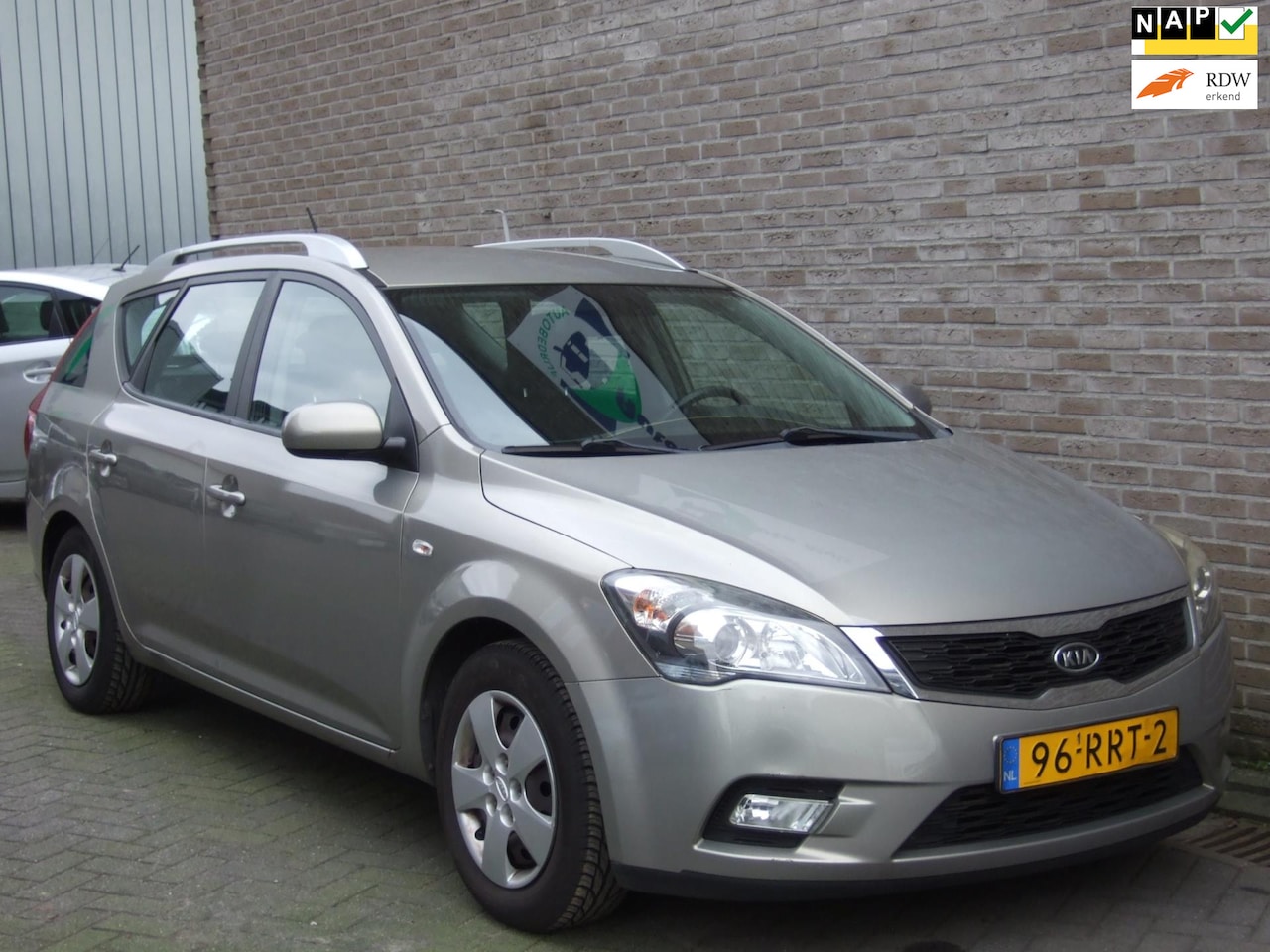 Kia Cee'd Sporty Wagon - 1.4 CVVT Comfort Pack - Airco - Trekhaak - - AutoWereld.nl