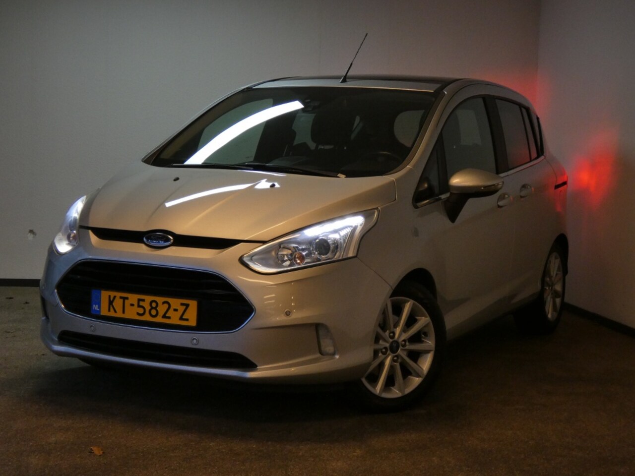 Ford B-Max - 1.0 EcoB. Titanium Nwe APK PANO - AutoWereld.nl