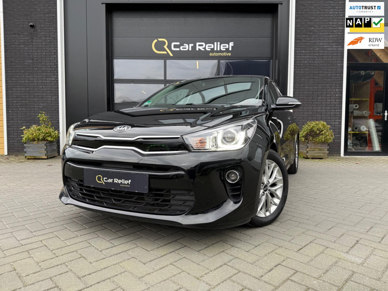 Kia Rio - 1.0 TGDI ExecutiveLine 1.0 TGDI ExecutiveLine, Stoel- en stuurverwarming, Parkeersensoren, Apple CarPlay, Lane As - AutoWereld.nl