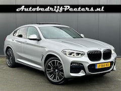 BMW X4 - xDrive20 M Sport P-dak Sfeerlicht HUD LED Camera Carplay NL-auto