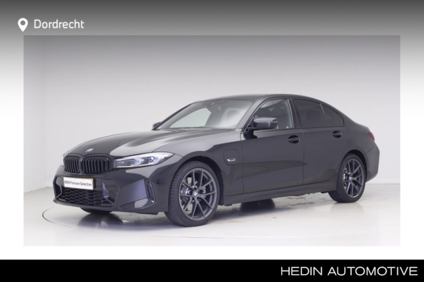 BMW 3-serie - 320e M-Sport | 19" M-Performance | Leder | Camera - AutoWereld.nl