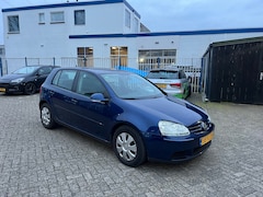 Volkswagen Golf - 1.6 FSI Optive 3