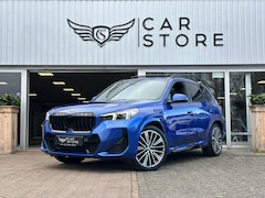 BMW X1 - sDrive18i M-SPORT |PANO|HEAD UP|LEDER|20" INDIVIDUAL|360° CAMERA|CARPLAY|HARMAN KARDON|