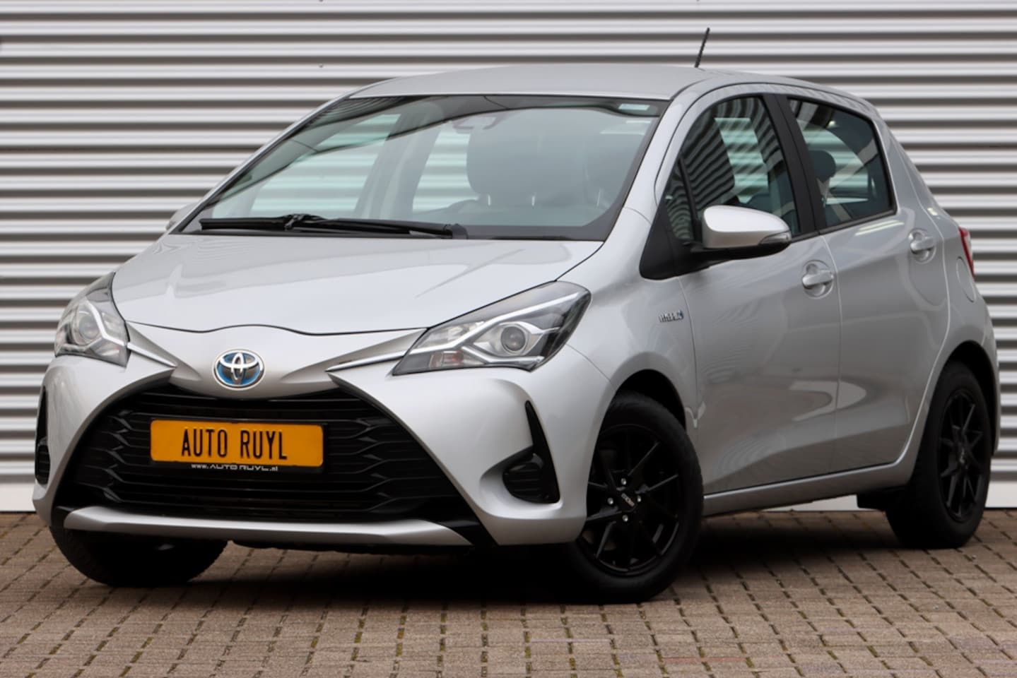 Toyota Yaris - 1.5 Hybrid Active Navi / Camera / Sportv. - AutoWereld.nl