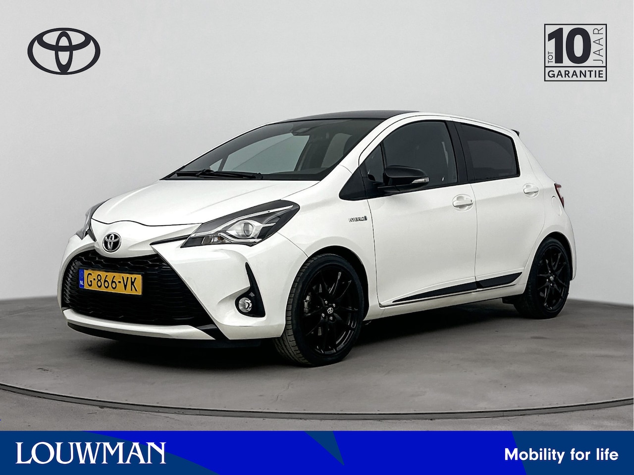 Toyota Yaris - 1.5 Hybrid GR-Sport | Climate Control | Cruise Control | LM velgen | Half leder | Apple Ca - AutoWereld.nl