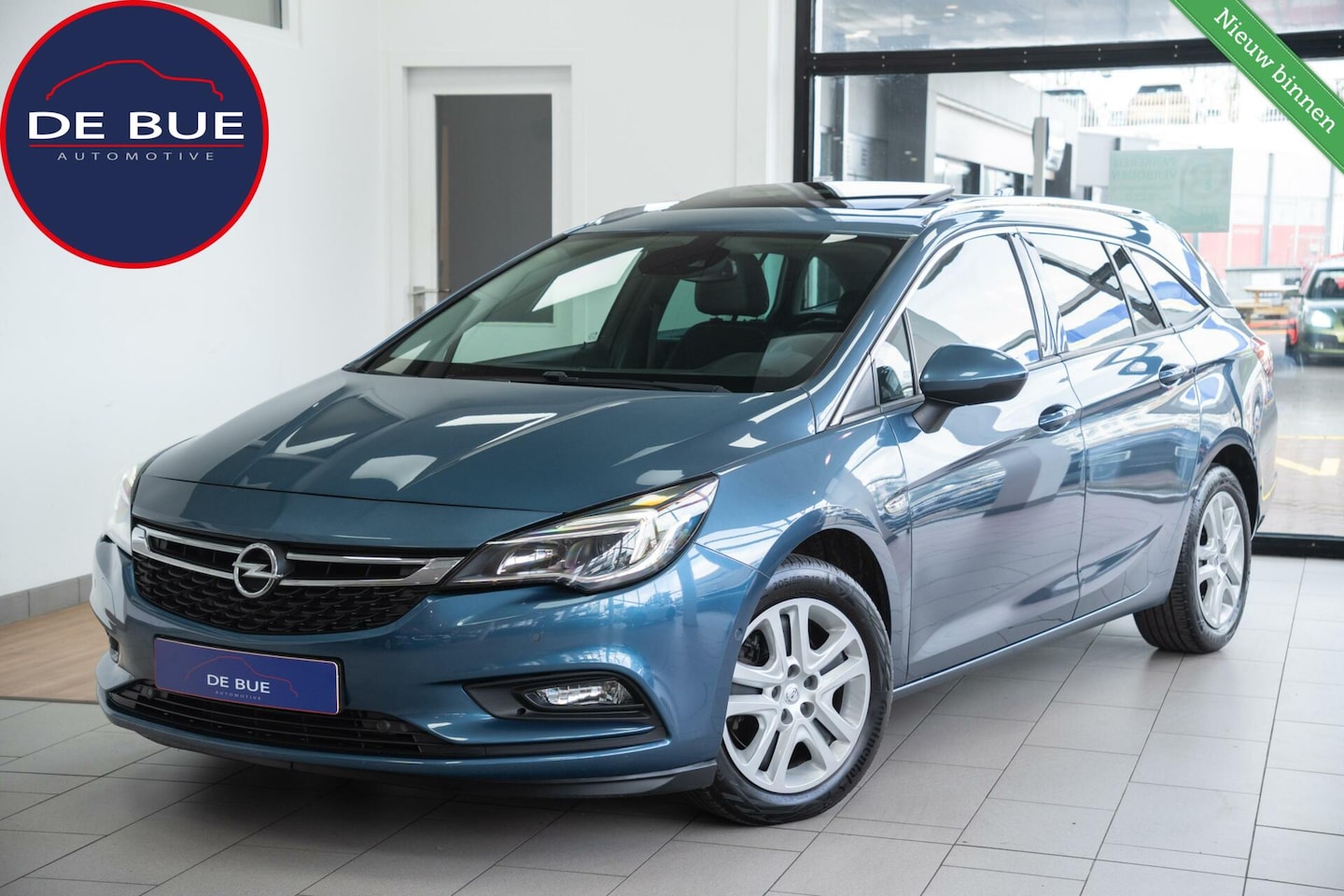 Opel Astra Sports Tourer - 1.6 CDTI Innovation Org NL 1ste Eig DAB Trekhaak Schuifdak Dealer Onderhouden - AutoWereld.nl