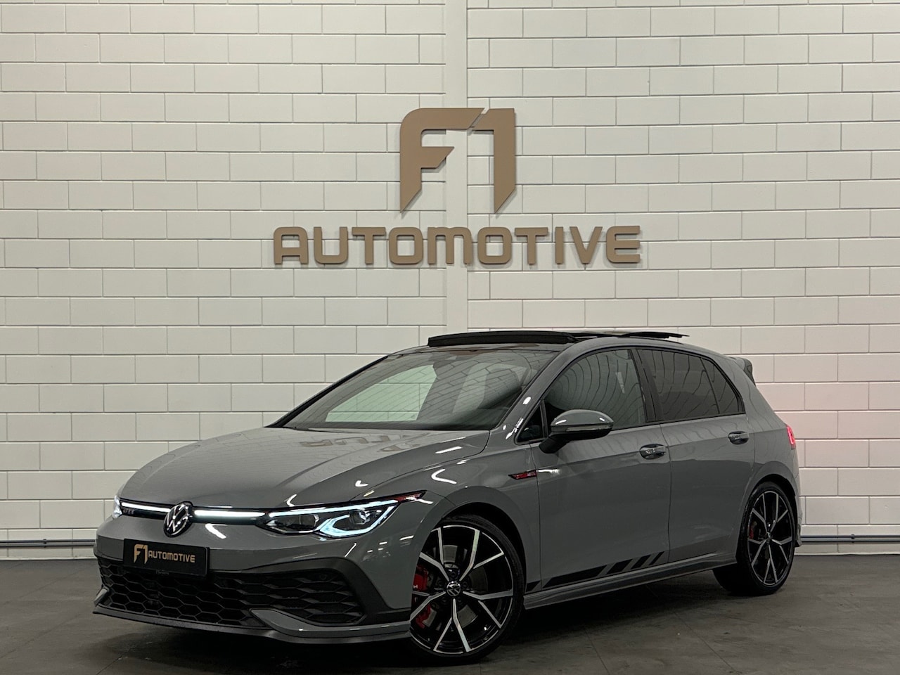 Volkswagen Golf - 2.0 TSI GTI Clubsport Pano|HuD|H/K|Key|Sfeer - AutoWereld.nl