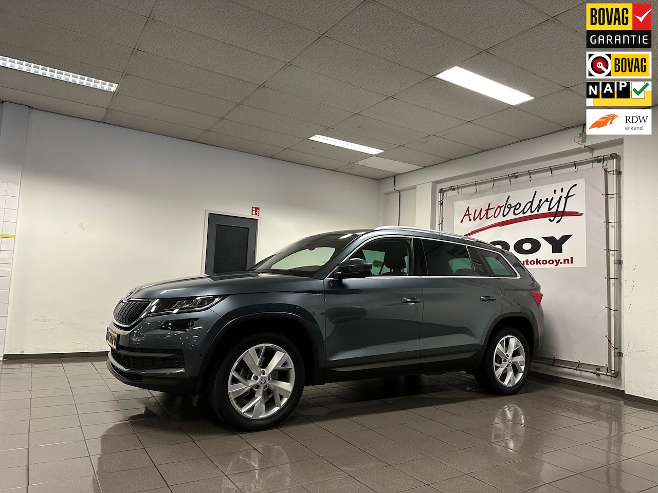 Skoda Kodiaq - 2.0 TDI Style Business * Automaat / 360° Camera / Trekhaak / Xenon / NL Auto * - AutoWereld.nl