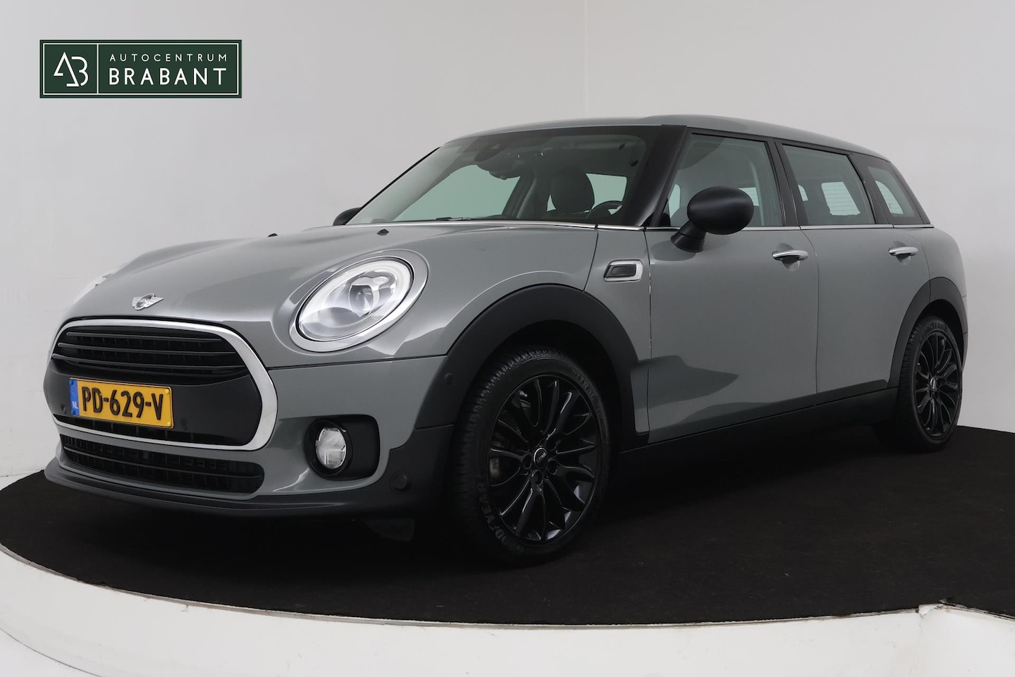 MINI Clubman - Mini 1.5 One Serious Business (NAVIGATIE, CRUISE, LED, PARKEERSENSOREN, HARMAN & KARDON, D - AutoWereld.nl