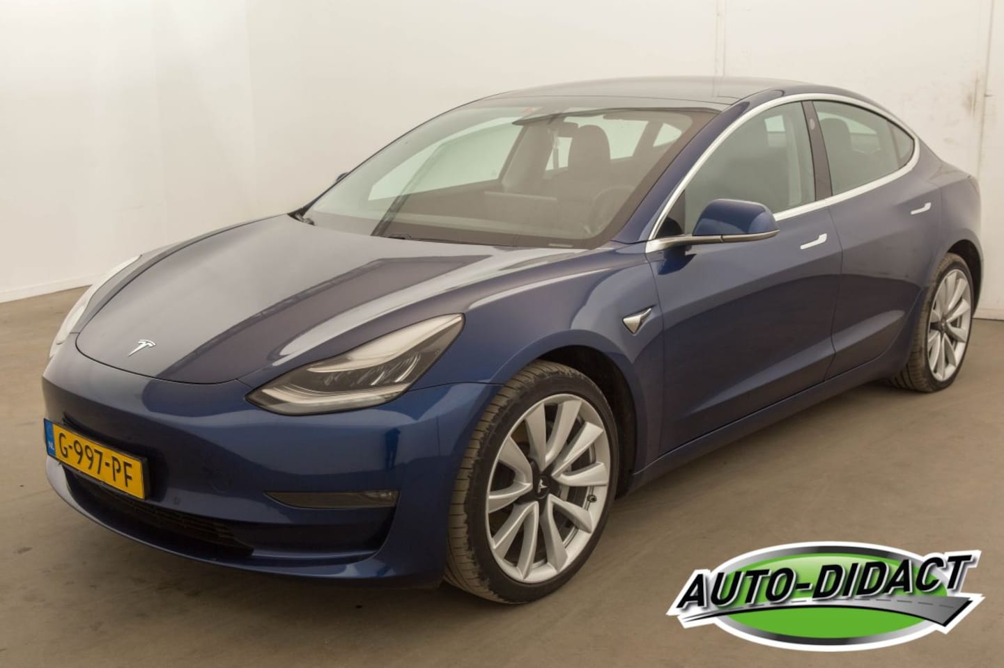 Tesla Model 3 - Long Range RWD Long Range AWD 75 KWH - AutoWereld.nl