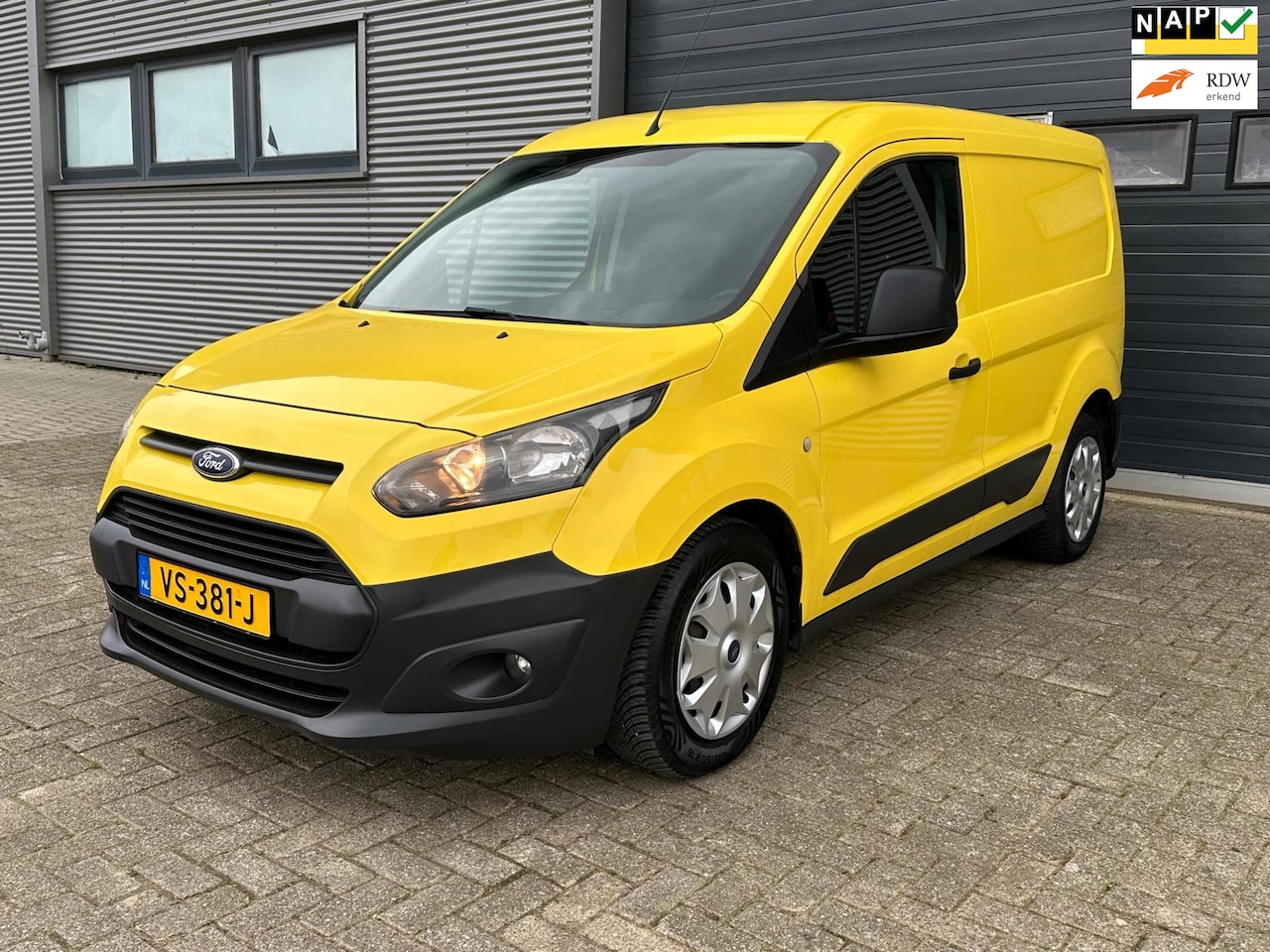 Ford Transit Connect - 1.6 TDCI L1 Trend - 1STE EIGENAAR - 3 PERSOONS - AIRCO - TREKHAAK - AutoWereld.nl