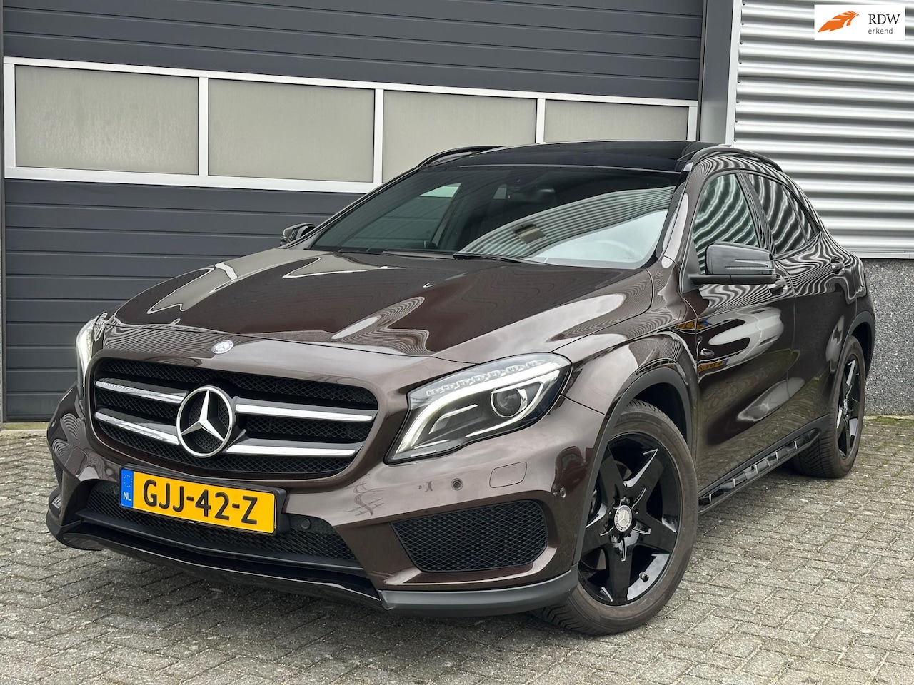 Mercedes-Benz GLA-Klasse - 250 4Matic AMG-line Pano Clima Xenon - AutoWereld.nl