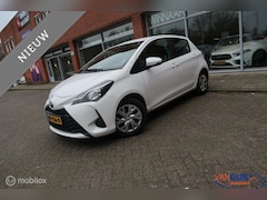 Toyota Yaris - 1.0 VVT-i Airco Lane-assist Brake-assist