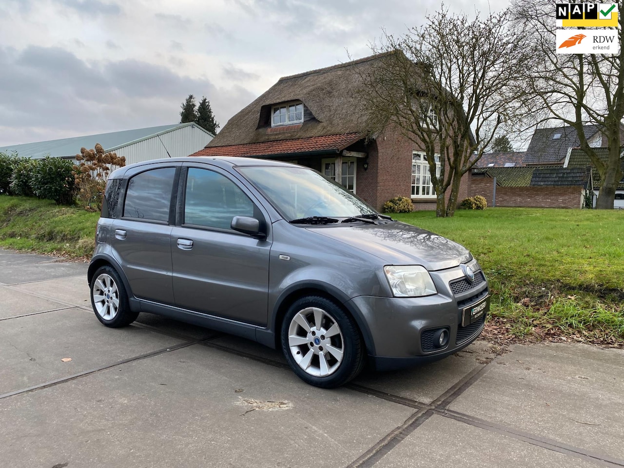 Fiat Panda - 1.4 16V Sport|100HP|AIRCO|ISOFIX|2 KEYS|NL-AUTO|NAP|BOEKJES|ONDERHOUDEN - AutoWereld.nl