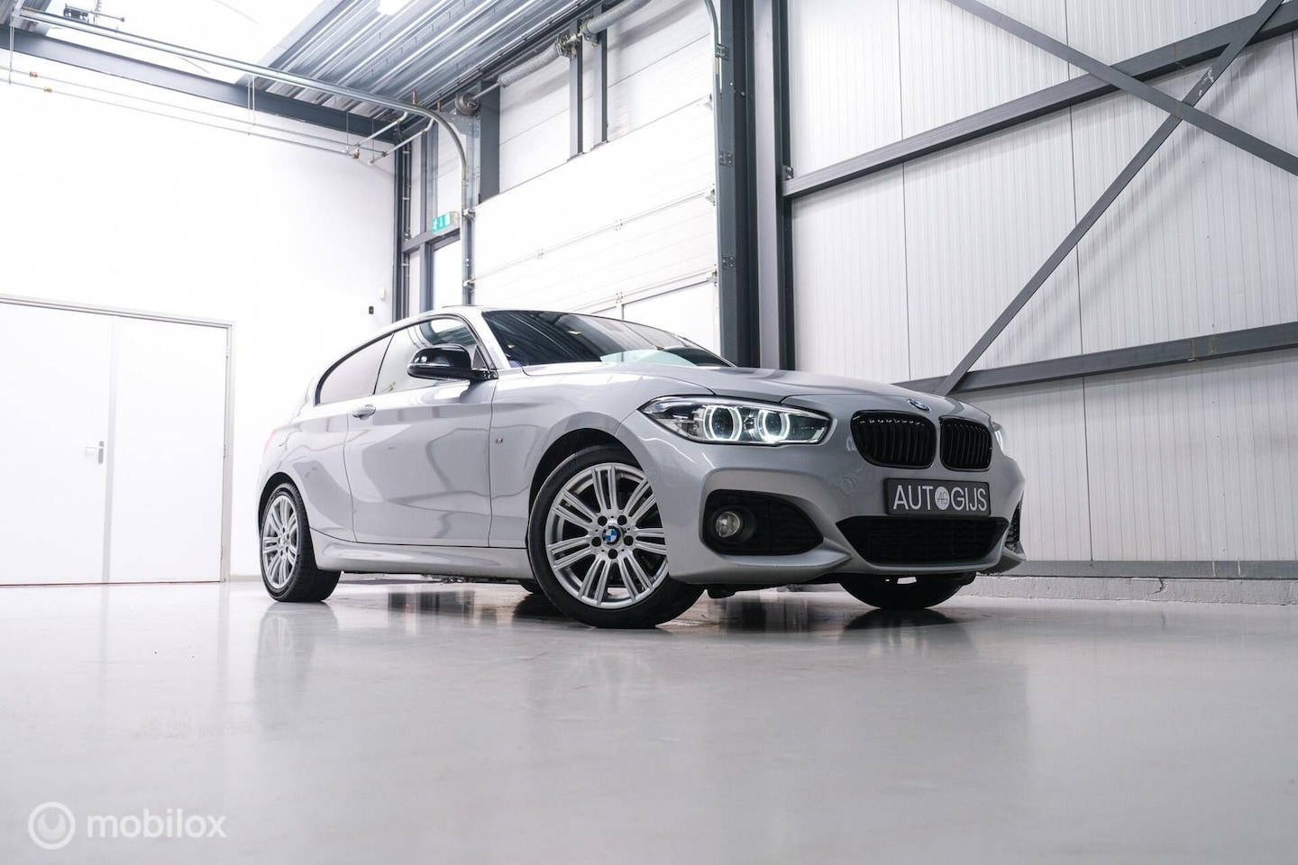 BMW 1-serie - 120d M Sport | flippers | Dakje | Alcantara | Navigatie | NL auto NAP | LED | - AutoWereld.nl