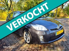 Toyota Prius - 1.8 Aspiration 1e eigenaar dealer onderhouden parkeer sensor navigatie cruis control