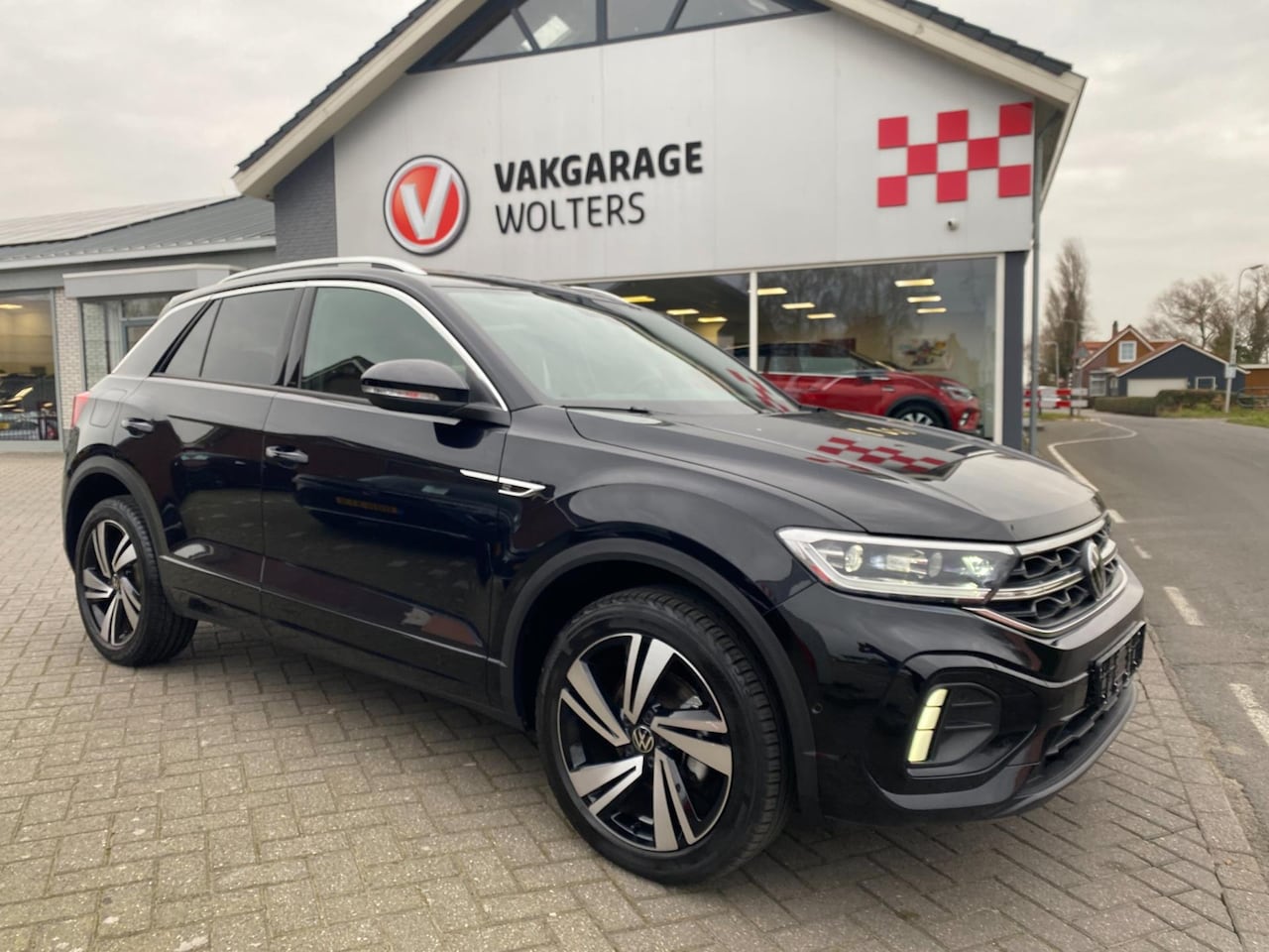 Volkswagen T-Roc - 1.5 TSI R-Line Business /18''inch velgen/Apple Carplay/RIJKLAARPRIJS - AutoWereld.nl