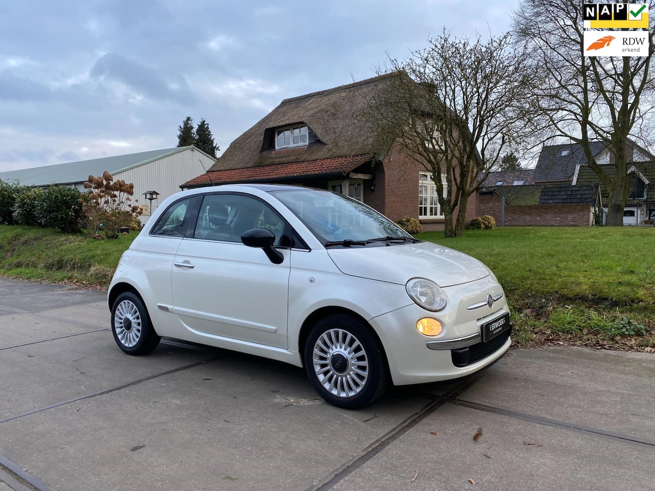 Fiat 500 - 1.2 Lounge|AUTOMAAT|BLUETOOTH|PANO DAK|AIRCO|LEDER|ONDERHOUDEN|NAP|2 KEYS - AutoWereld.nl